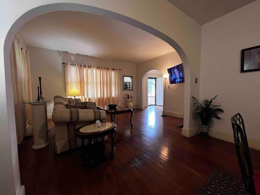 Comfortable 2-Bdrm Spacious Home With Wifi & Patio Индианаполис Экстерьер фото